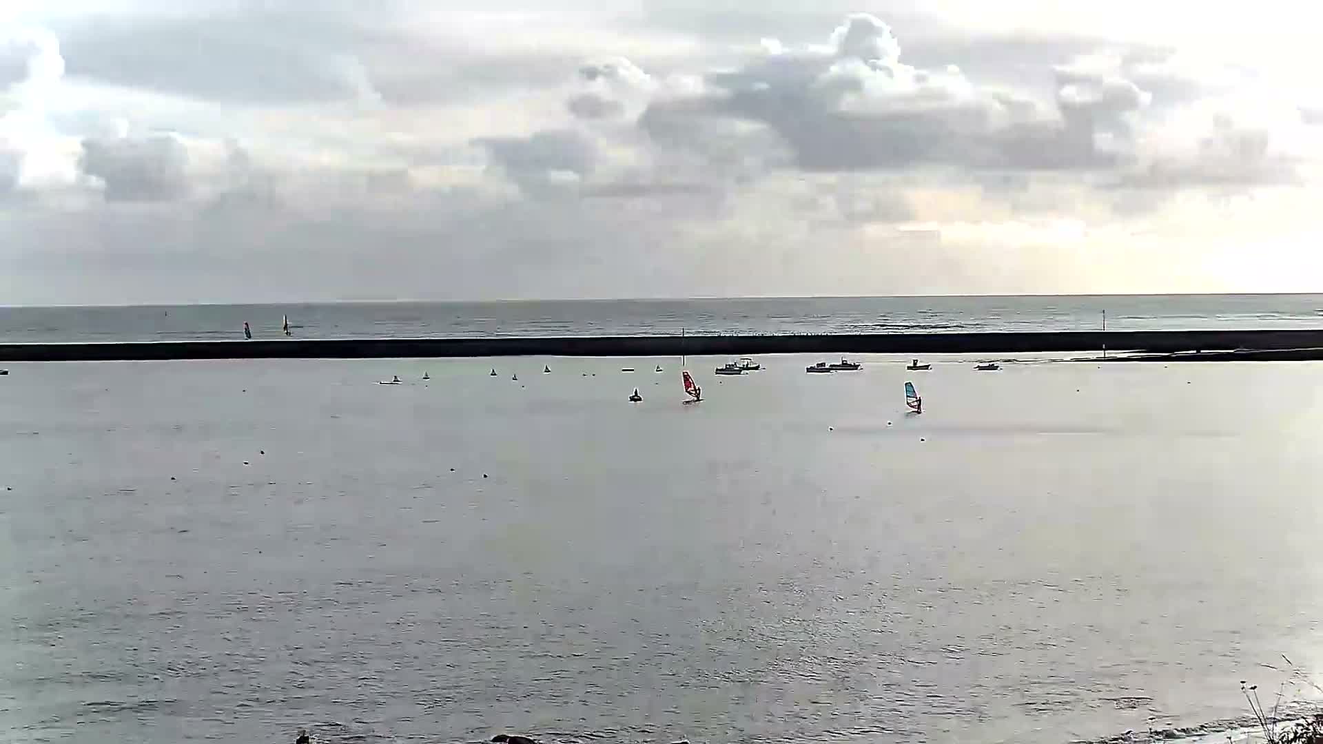 Audierne - Le Pouldu Plage de Trescadec Beach Live Cam - Quimper, Finistere, Bretagne, France