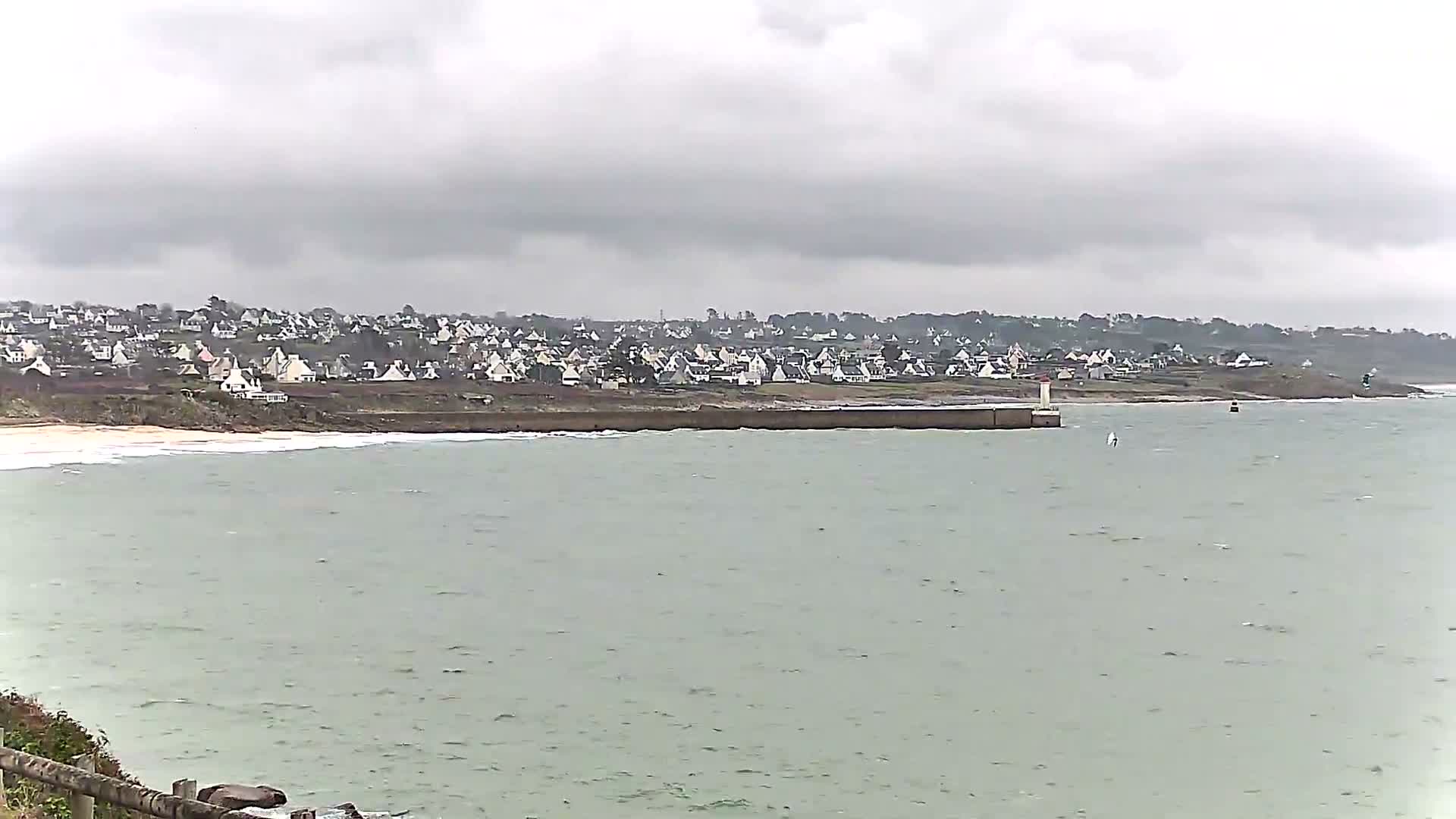 Audierne - Le Pouldu Plage de Trescadec Beach Live Cam - Quimper, Finistere, Bretagne, France