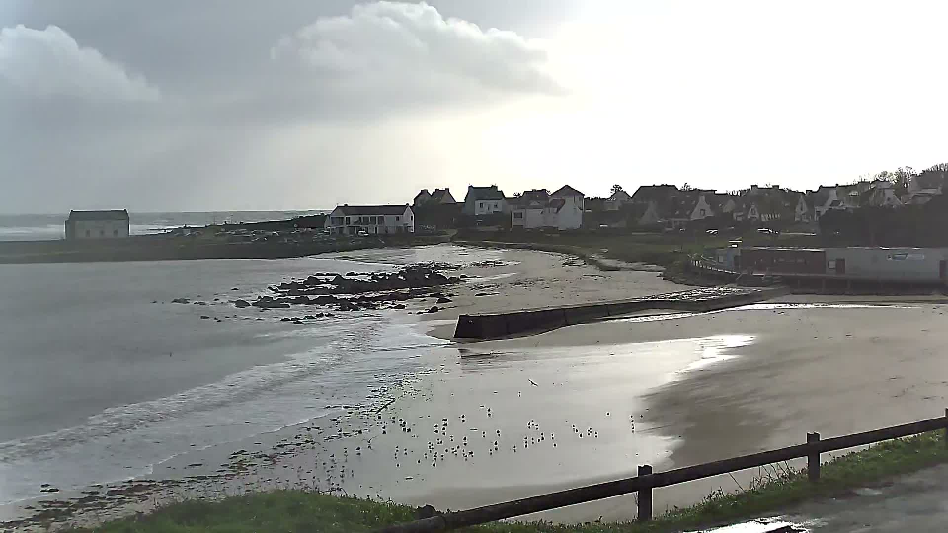 Audierne - Le Pouldu Plage de Trescadec Beach Live Cam - Quimper, Finistere, Bretagne, France