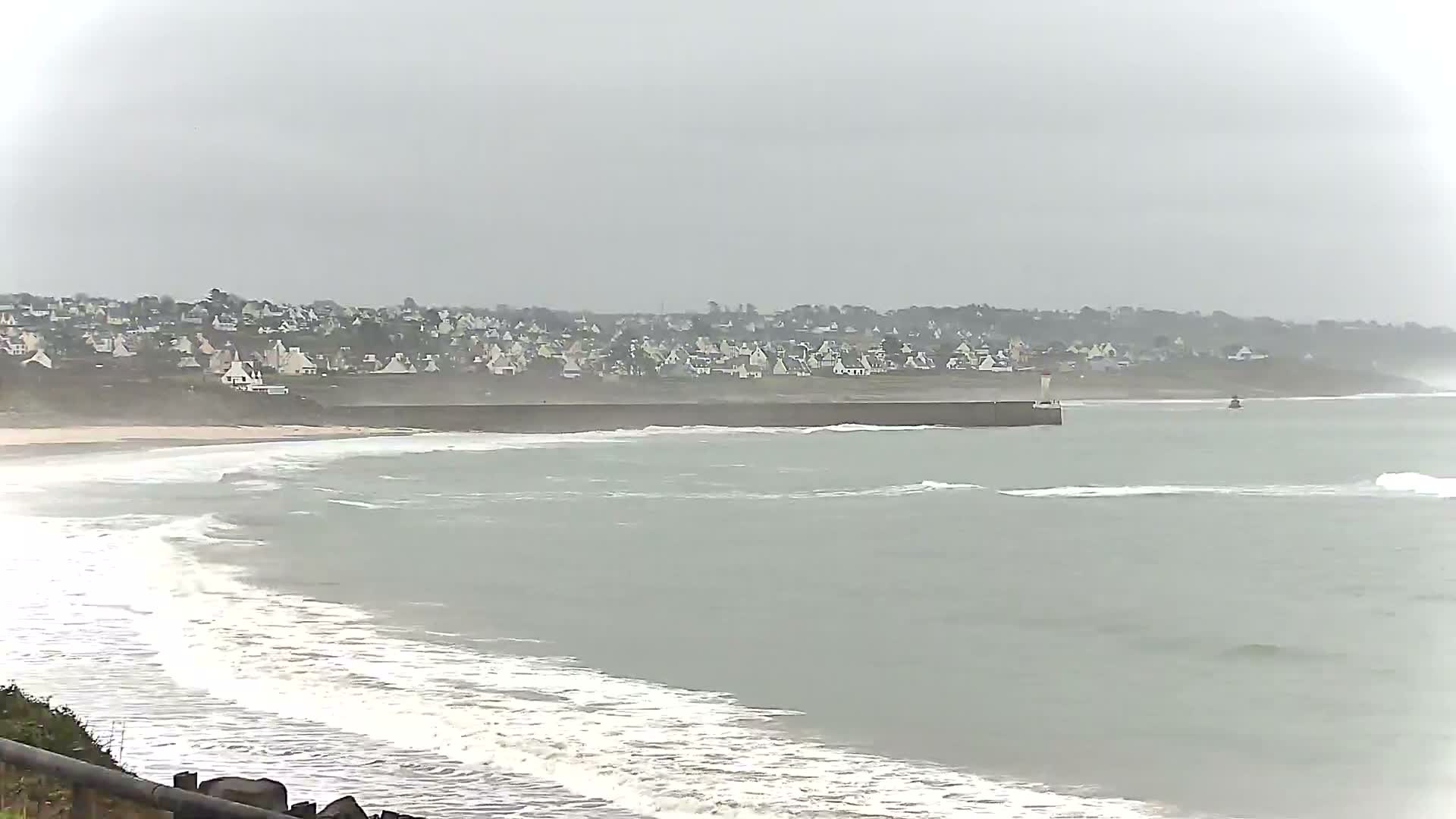 Audierne - Le Pouldu Plage de Trescadec Beach Live Cam - Quimper, Finistere, Bretagne, France