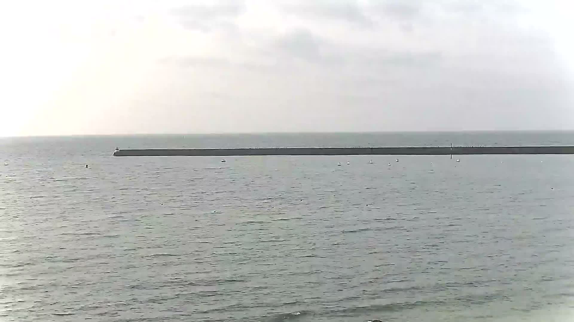 Audierne - Le Pouldu Plage de Trescadec Beach Live Cam - Quimper, Finistere, Bretagne, France