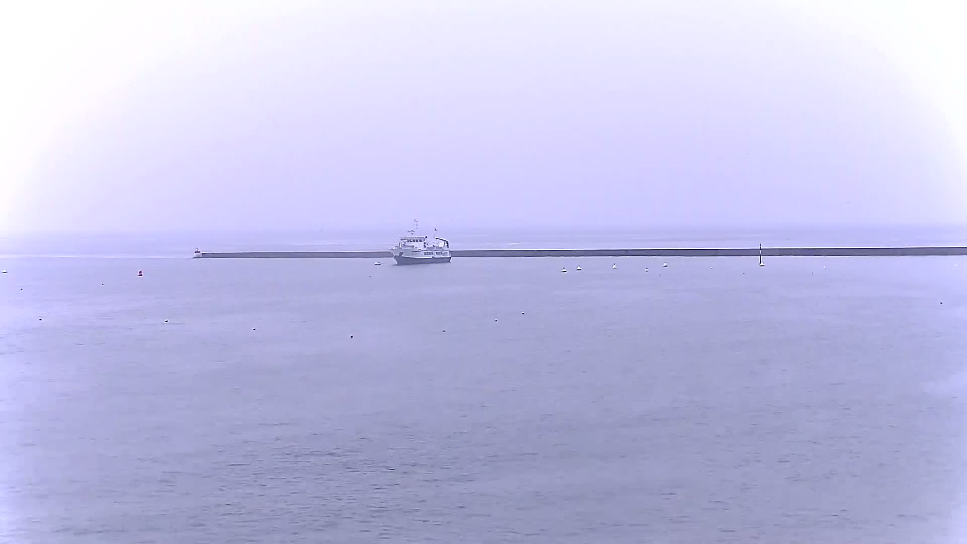 Audierne - Le Pouldu Plage de Trescadec Beach Live Cam - Quimper, Finistere, Bretagne, France