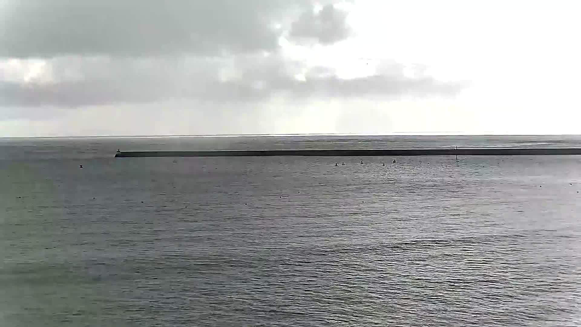 Audierne - Le Pouldu Plage de Trescadec Beach Live Cam - Quimper, Finistere, Bretagne, France