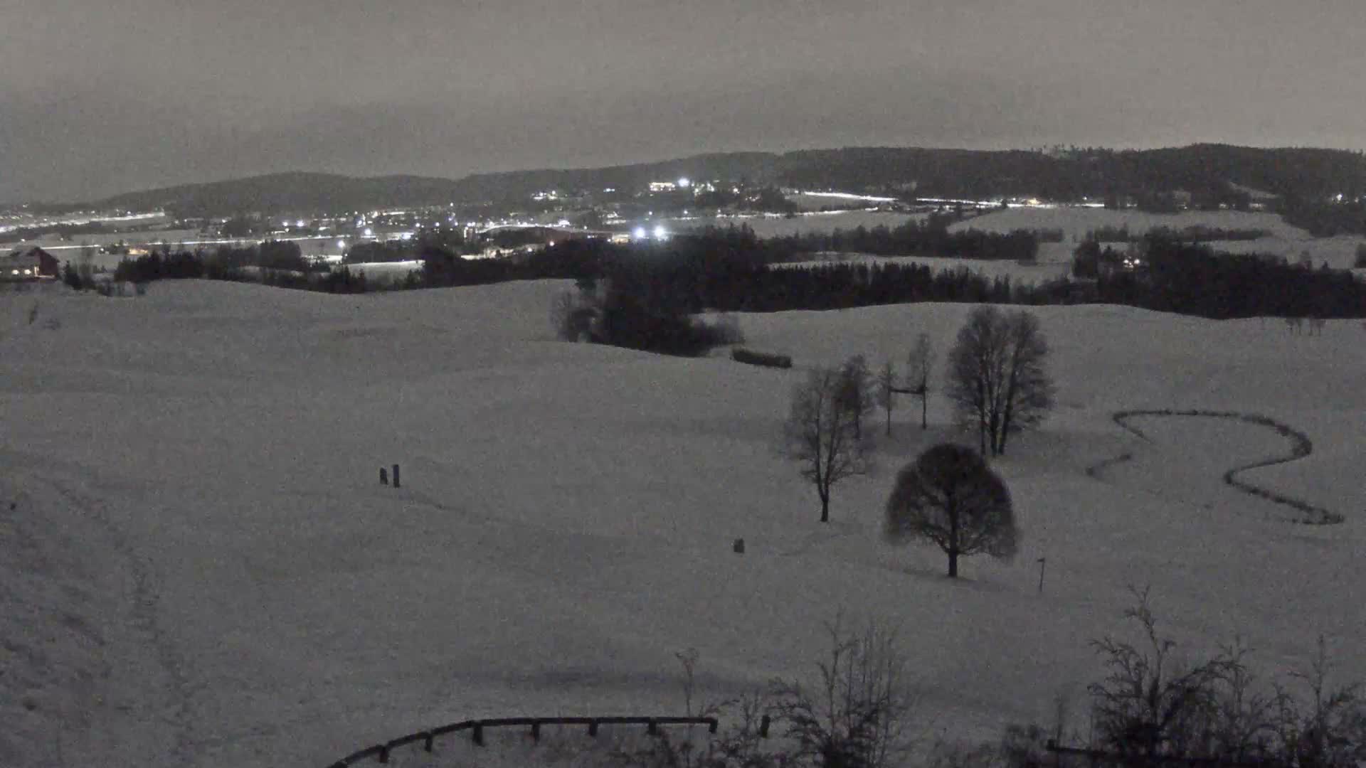 Akershus, Hauger Golf Club, Nittedal, Slattum Live Cam - Ramstadveiven, Slattum, Nittedal, Akershus, Eastern Norway (Østlandet), Norway