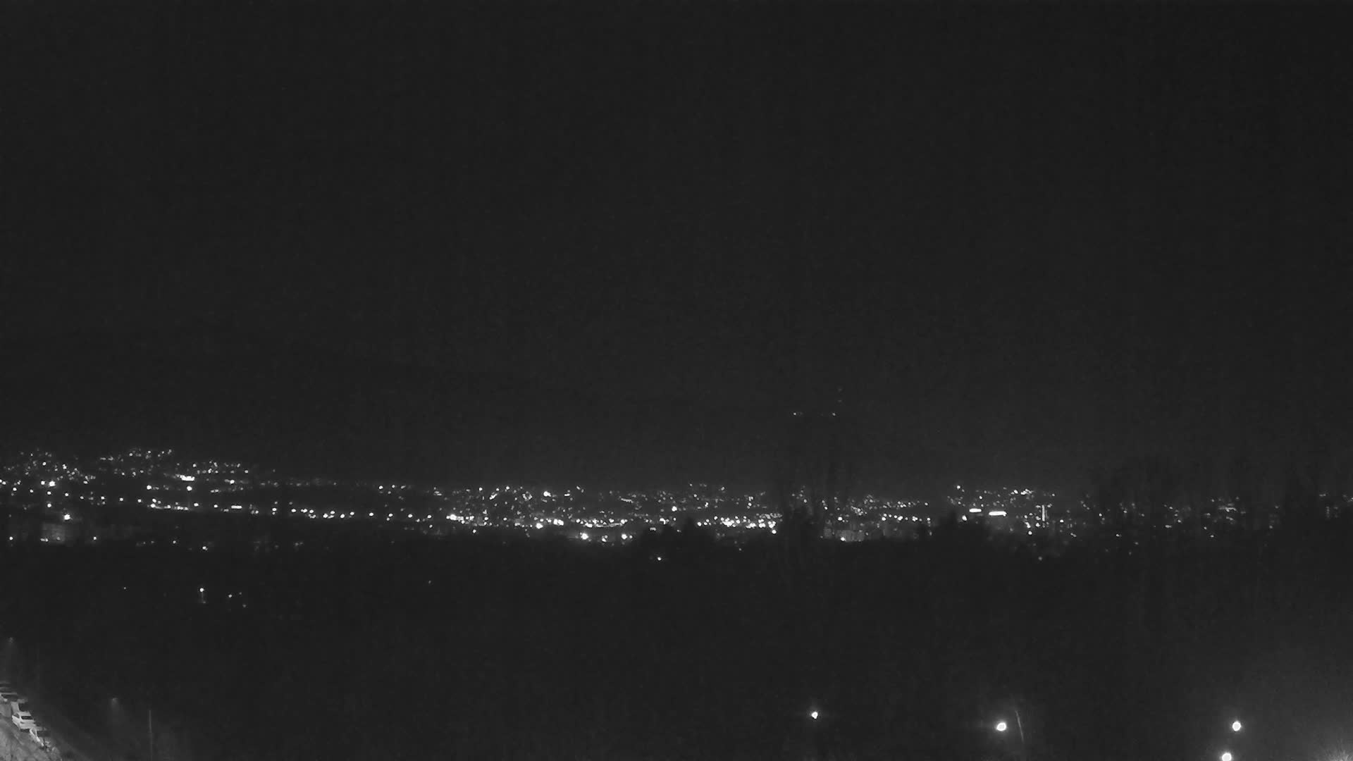 Sofia ( Sofia Skyline от Факултета, София ) Skyline from Fakulteta, Sofia Live Cam - Fakulteta, Sofia,  Bulgaria
