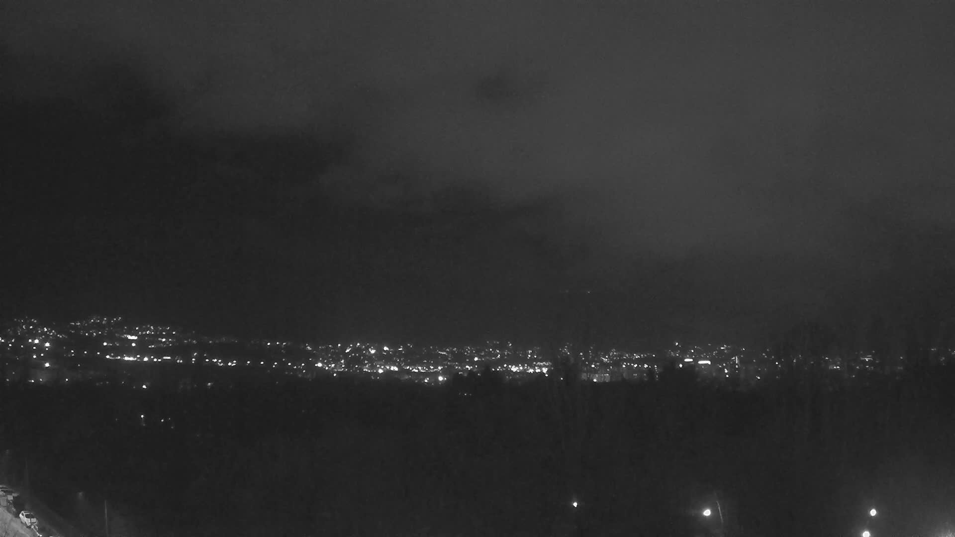 Sofia ( Sofia Skyline от Факултета, София ) Skyline from Fakulteta, Sofia Live Cam - Fakulteta, Sofia,  Bulgaria