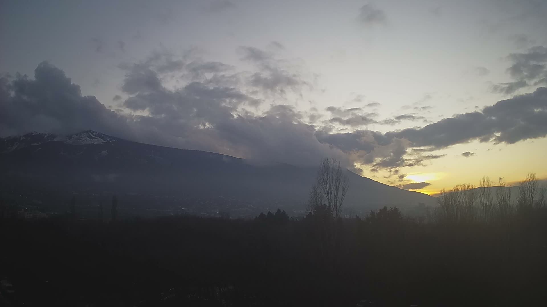 Sofia ( Sofia Skyline от Факултета, София ) Skyline from Fakulteta, Sofia Live Cam - Fakulteta, Sofia,  Bulgaria
