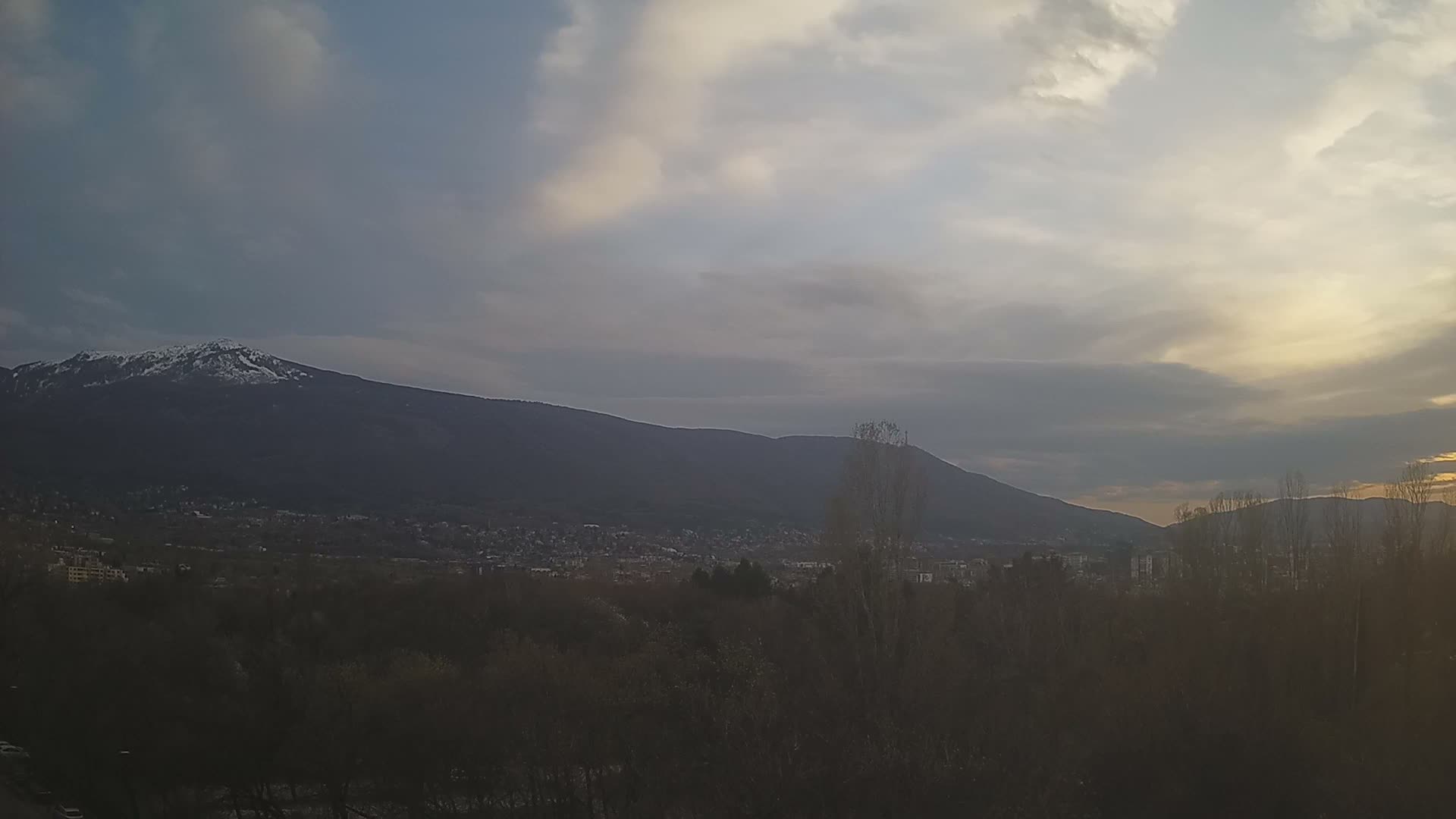 Sofia ( Sofia Skyline от Факултета, София ) Skyline from Fakulteta, Sofia Live Cam - Fakulteta, Sofia,  Bulgaria