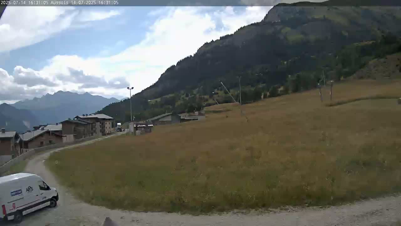 Aussois Ski Slopes Live Cam - Saint-Jean-de-Maurienne, Savoie, Auvergne-Rhone-Alpes, France