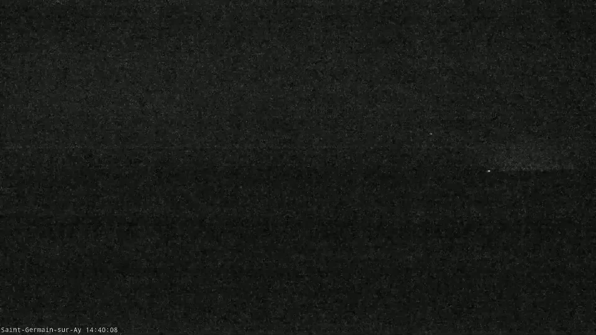 Plage de Saint-Germain-sur-Ay Beach Live Cam - Coutances, Manche, Normandie, France