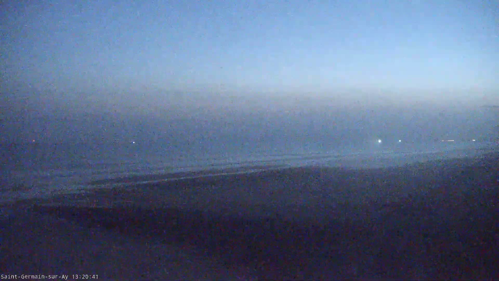 Plage de Saint-Germain-sur-Ay Beach Live Cam - Coutances, Manche, Normandie, France