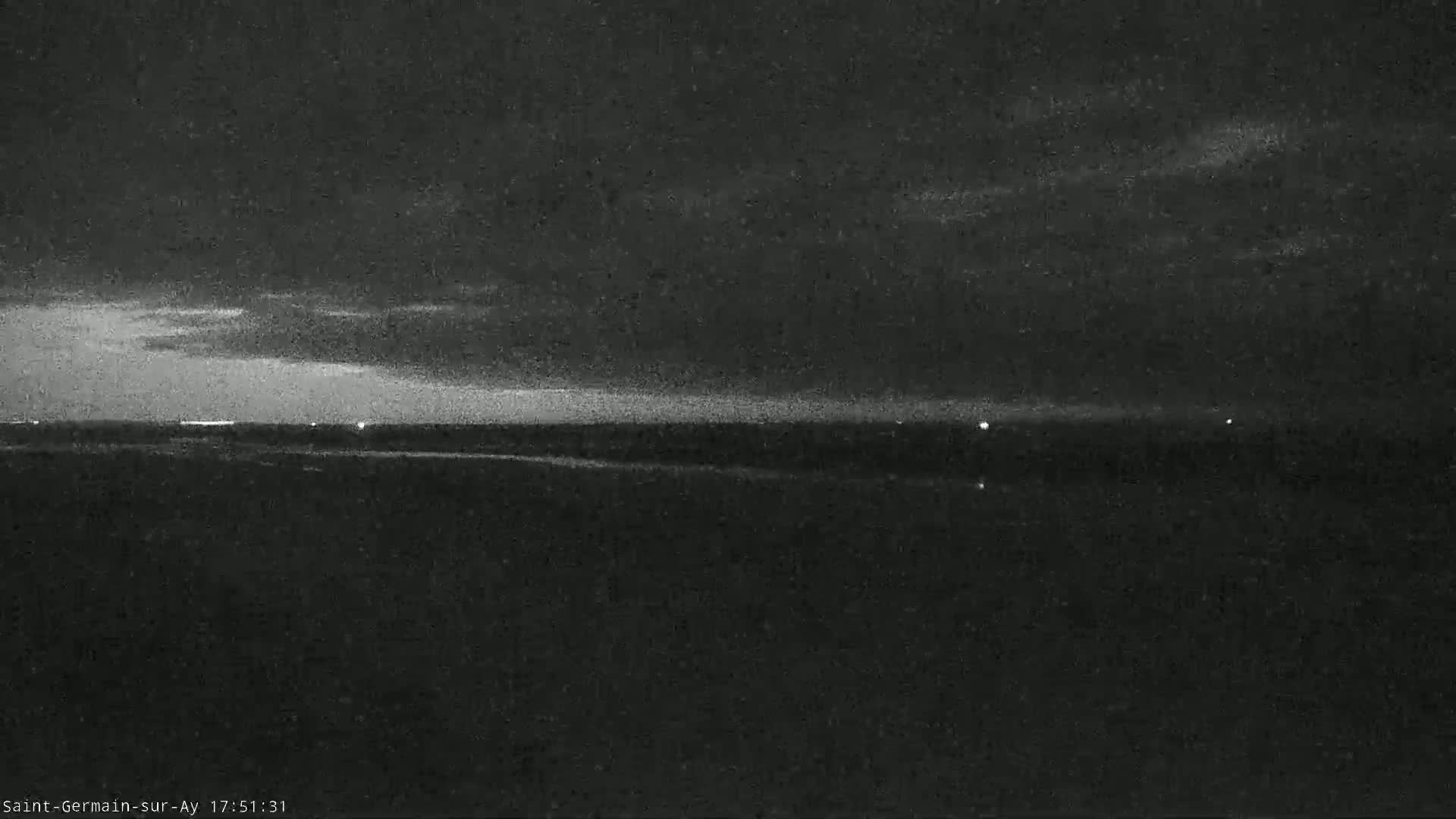 Plage de Saint-Germain-sur-Ay Beach Live Cam - Coutances, Manche, Normandie, France