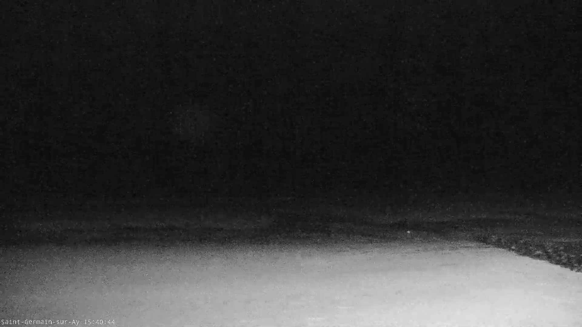 Plage de Saint-Germain-sur-Ay Beach Live Cam - Coutances, Manche, Normandie, France