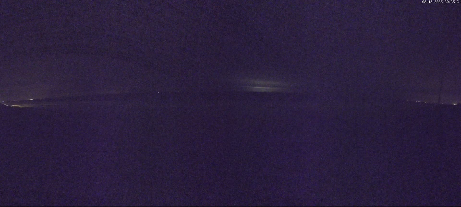 Plage de Saint-Germain-sur-Ay Beach Live Cam - Coutances, Manche, Normandie, France