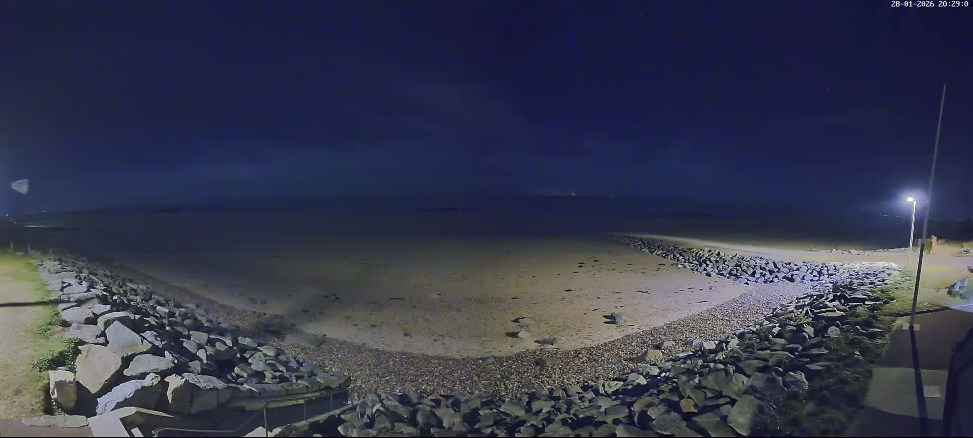 Plage de Saint-Germain-sur-Ay Beach Live Cam - Coutances, Manche, Normandie, France