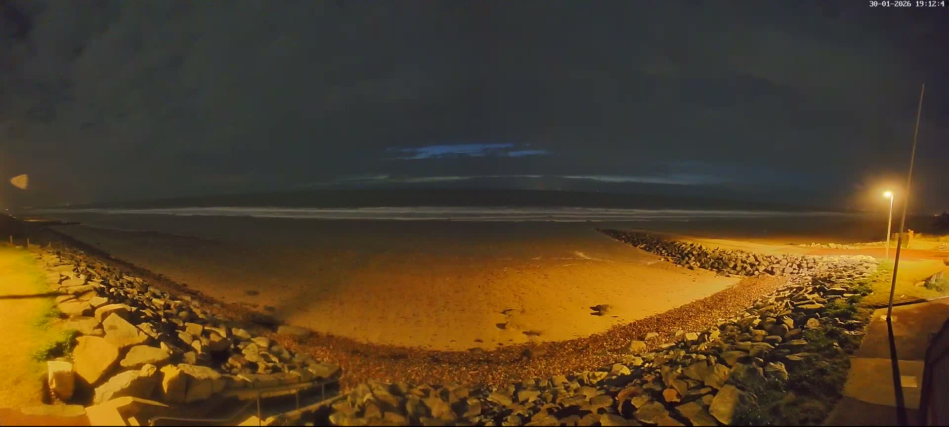 Plage de Saint-Germain-sur-Ay Beach Live Cam - Coutances, Manche, Normandie, France