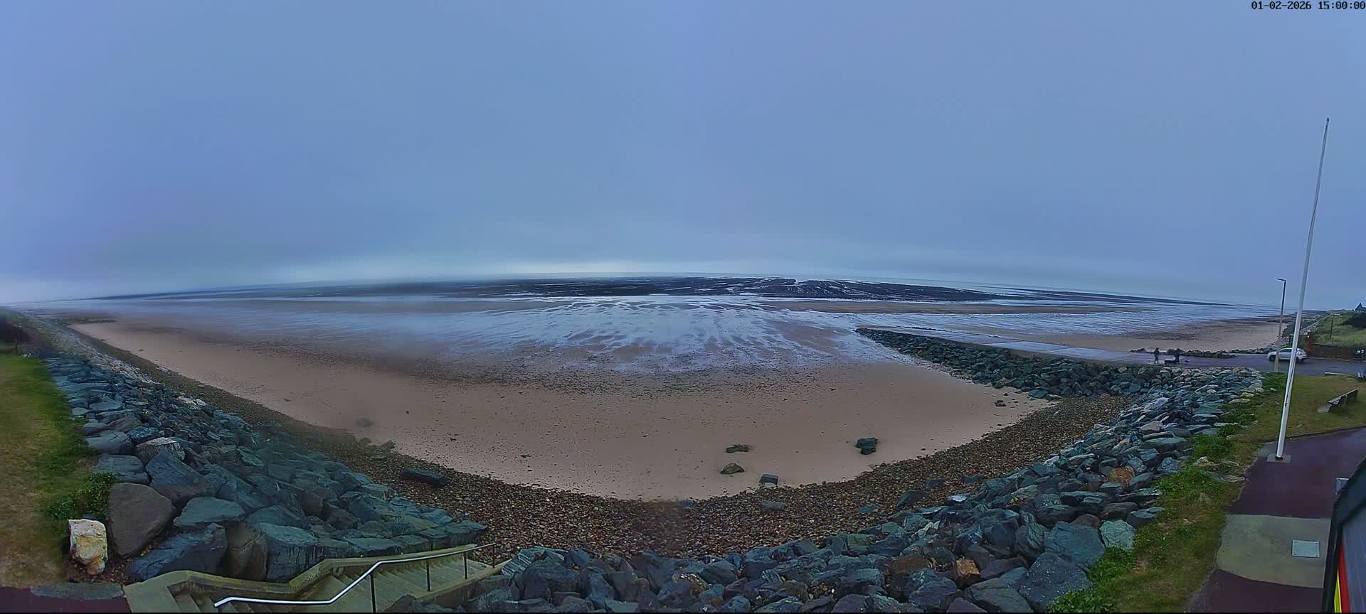 Plage de Saint-Germain-sur-Ay Beach Live Cam - Coutances, Manche, Normandie, France