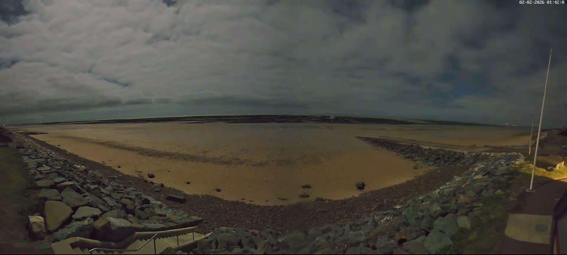 Plage de Saint-Germain-sur-Ay Beach Live Cam - Coutances, Manche, Normandie, France