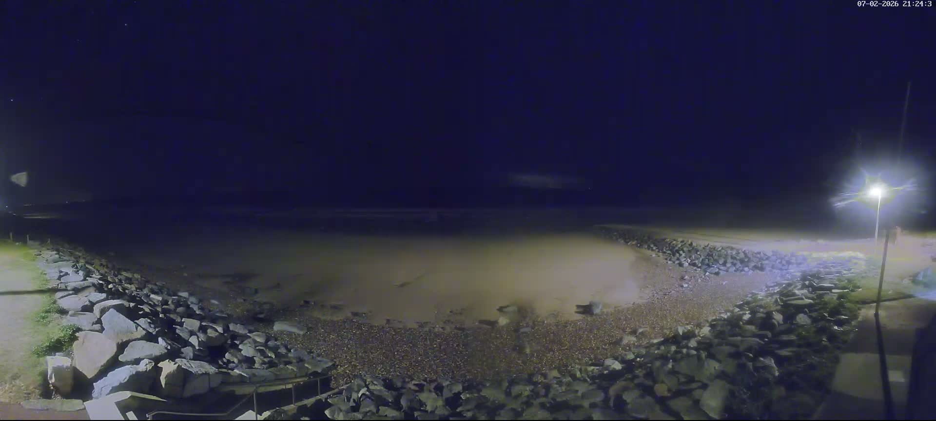 Plage de Saint-Germain-sur-Ay Beach Live Cam - Coutances, Manche, Normandie, France