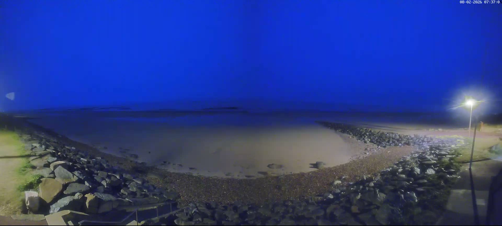 Plage de Saint-Germain-sur-Ay Beach Live Cam - Coutances, Manche, Normandie, France