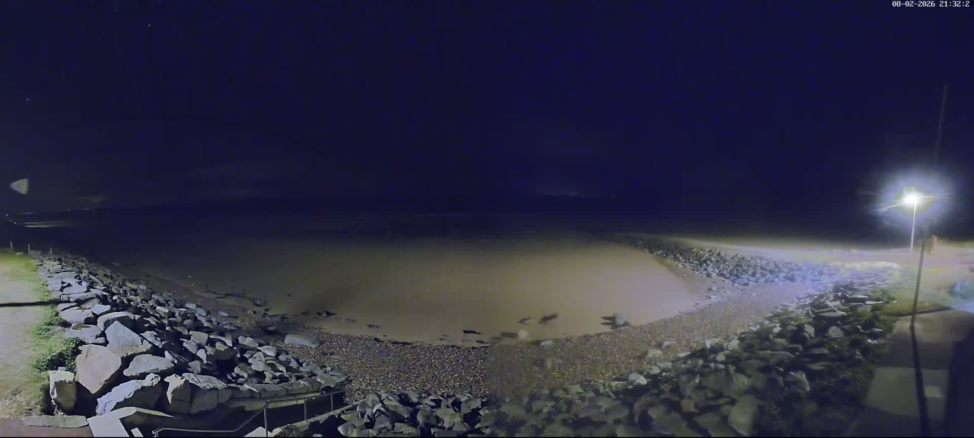 Plage de Saint-Germain-sur-Ay Beach Live Cam - Coutances, Manche, Normandie, France