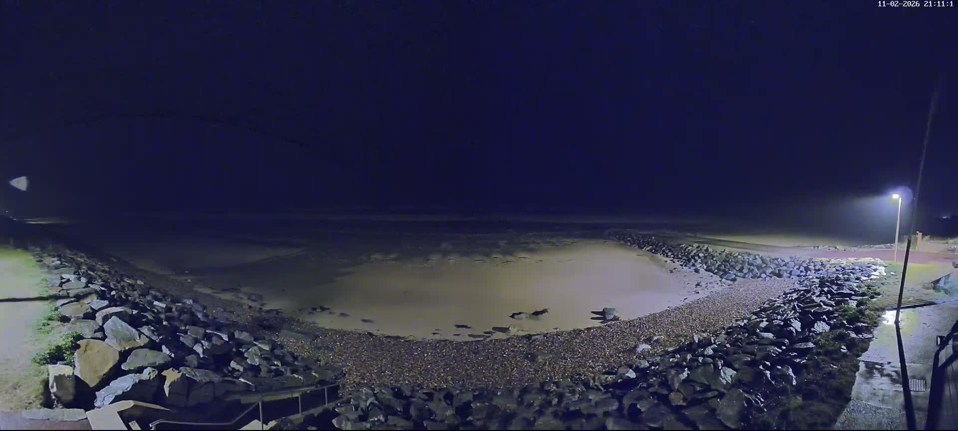 Plage de Saint-Germain-sur-Ay Beach Live Cam - Coutances, Manche, Normandie, France