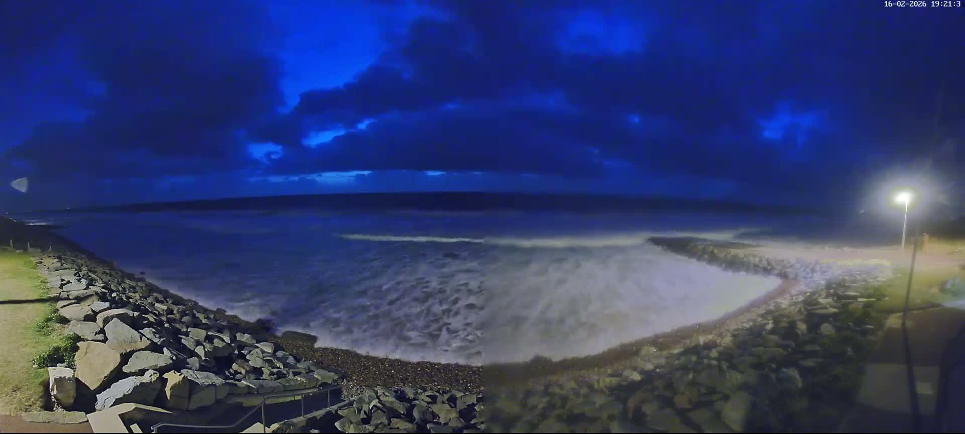 Plage de Saint-Germain-sur-Ay Beach Live Cam - Coutances, Manche, Normandie, France