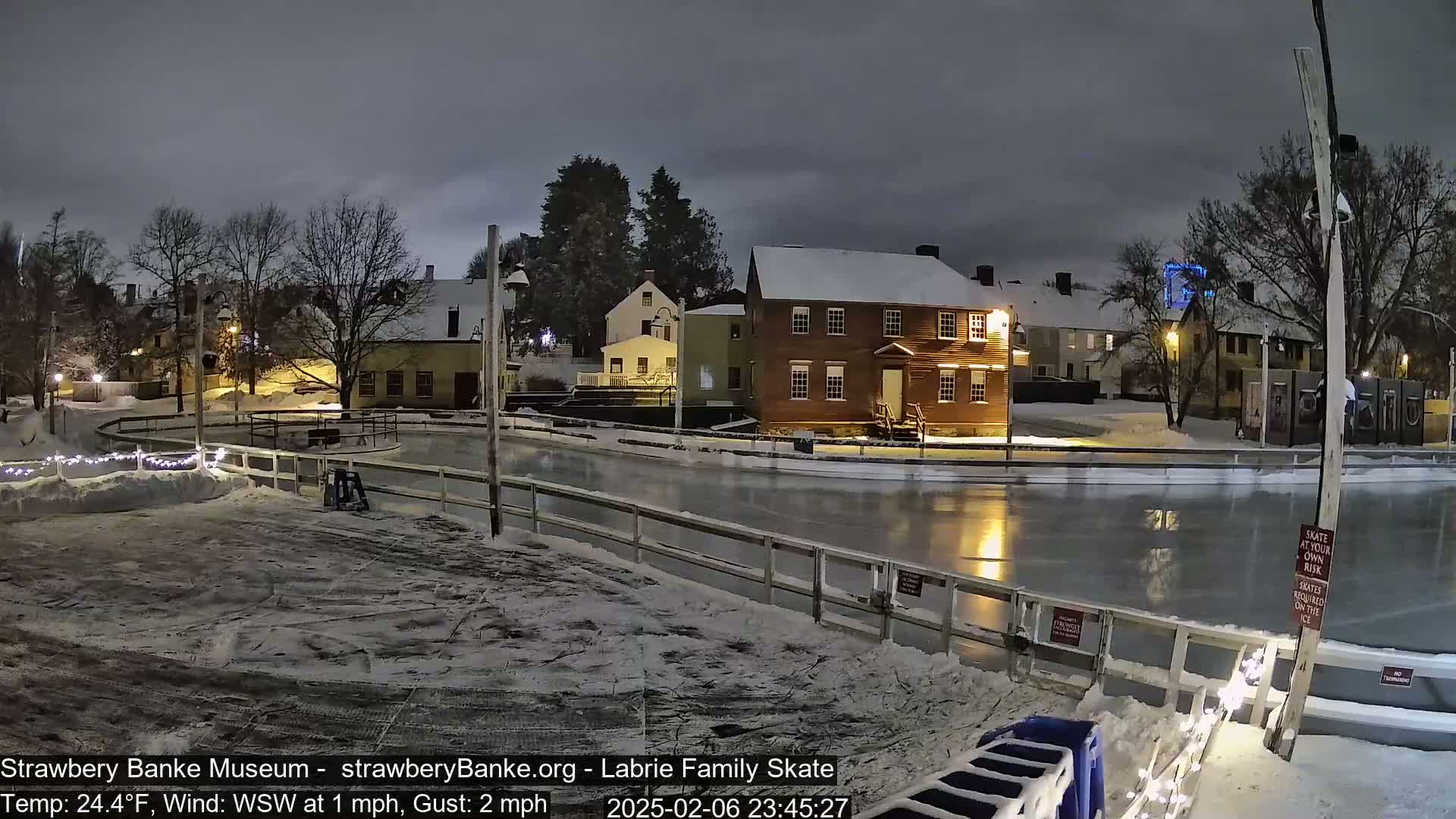  Ice Skating - Patio Cam at Strawbery Banke, Porsmouth , Live Camera, New Hampshire 