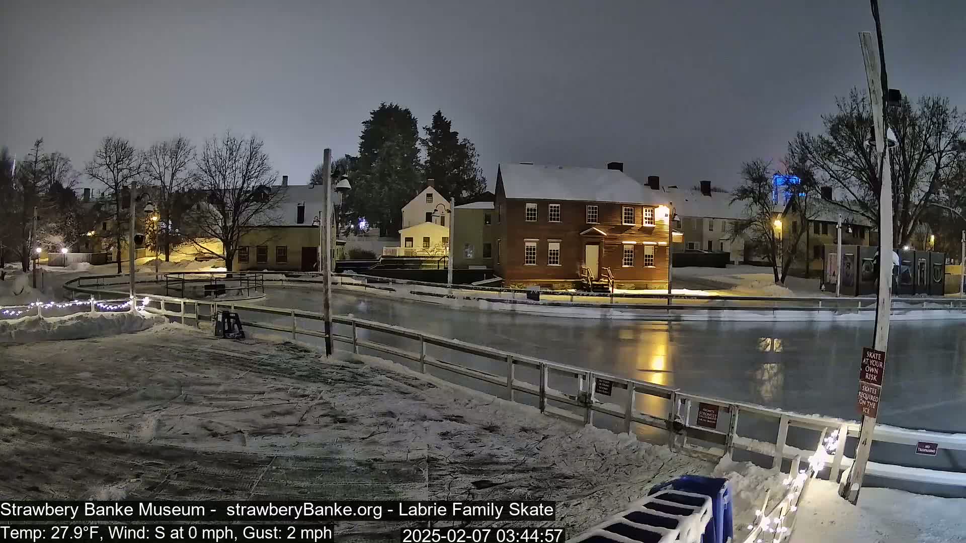  Ice Skating - Patio Cam at Strawbery Banke, Porsmouth , Live Camera, New Hampshire 