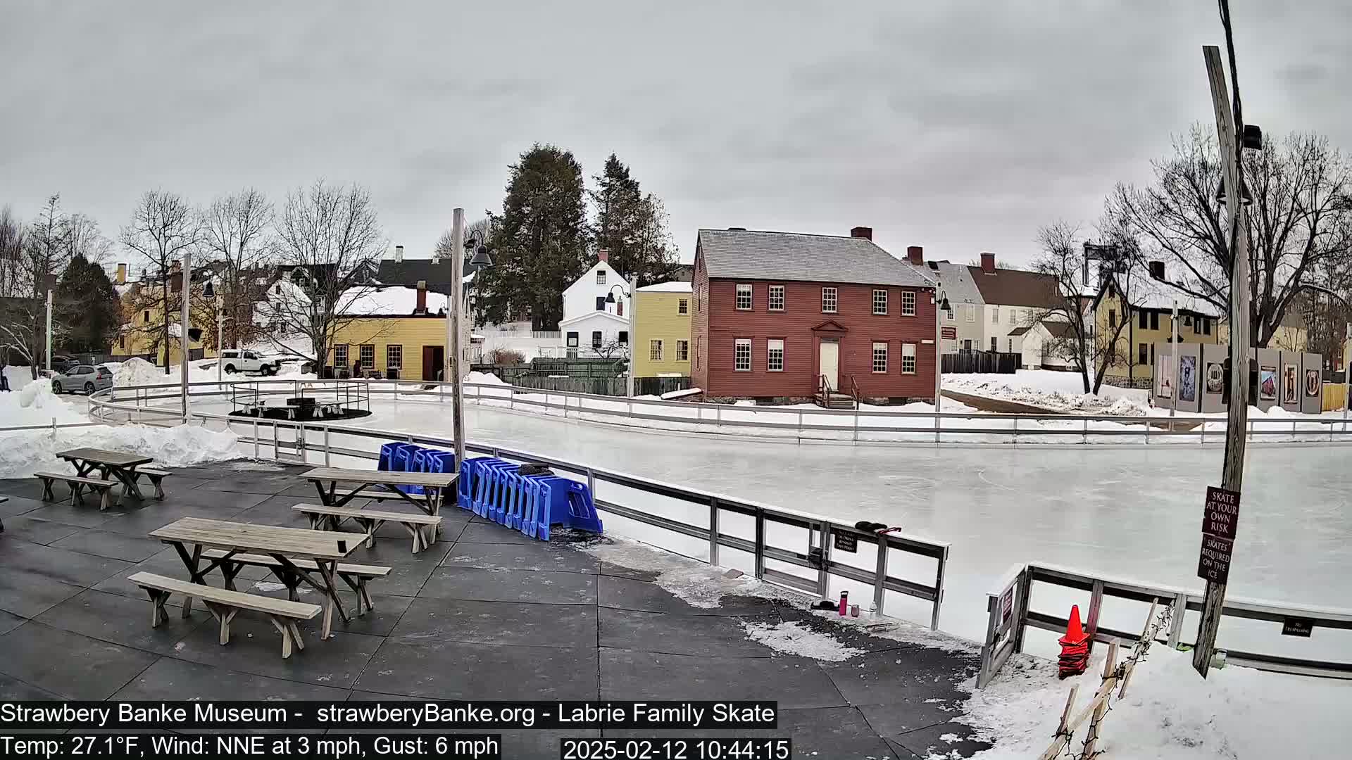  Ice Skating - Patio Cam at Strawbery Banke, Porsmouth , Live Camera, New Hampshire 
