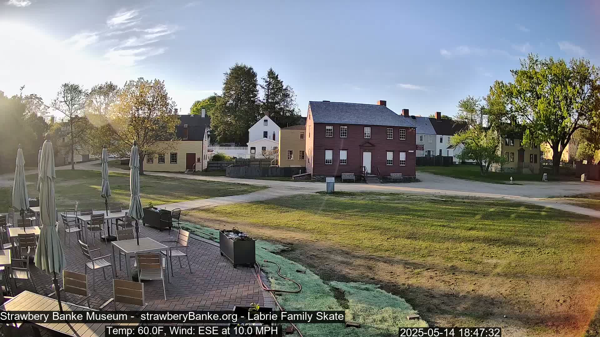  Ice Skating - Patio Cam at Strawbery Banke, Porsmouth , Live Camera, New Hampshire 