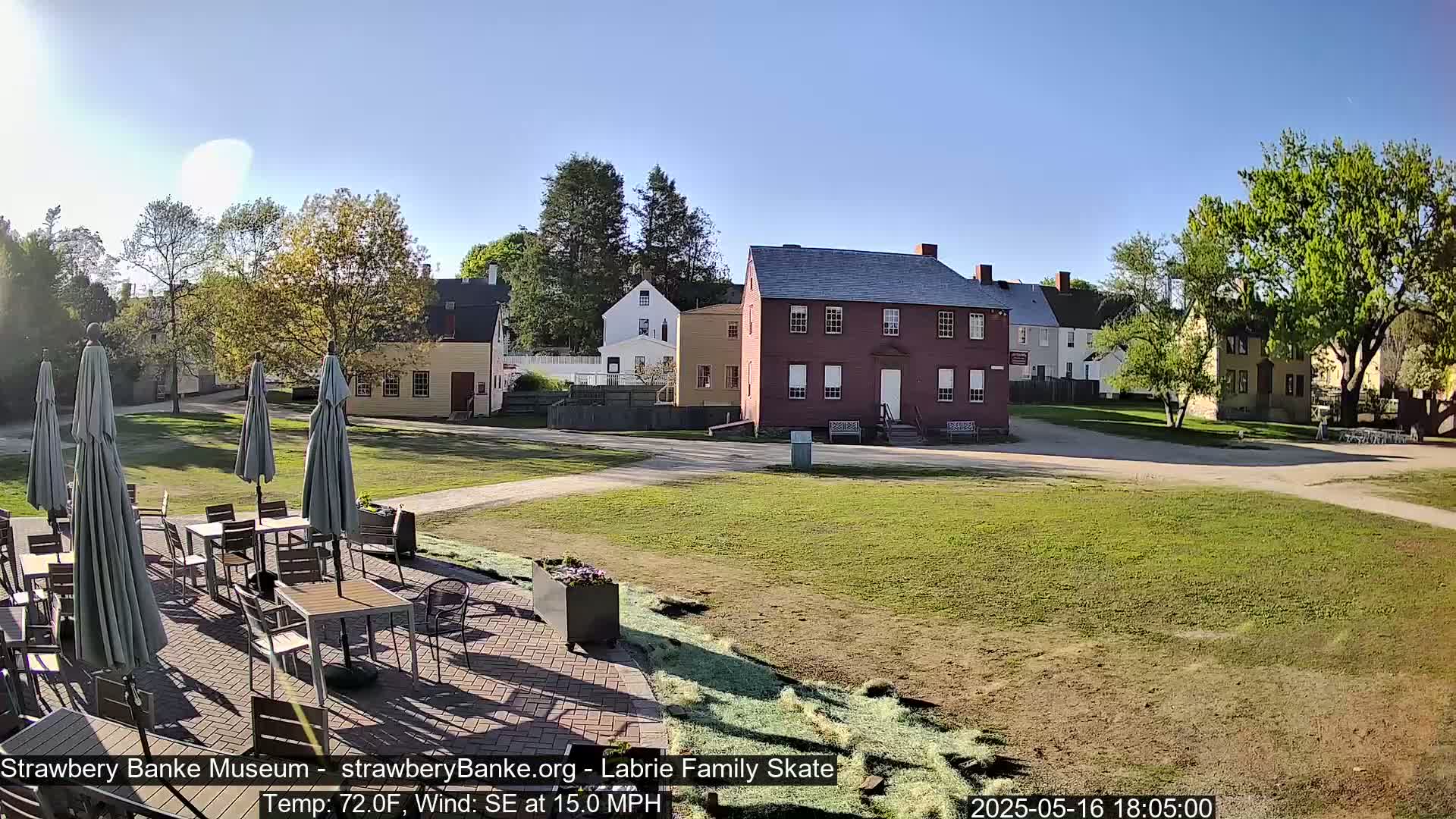  Ice Skating - Patio Cam at Strawbery Banke, Porsmouth , Live Camera, New Hampshire 