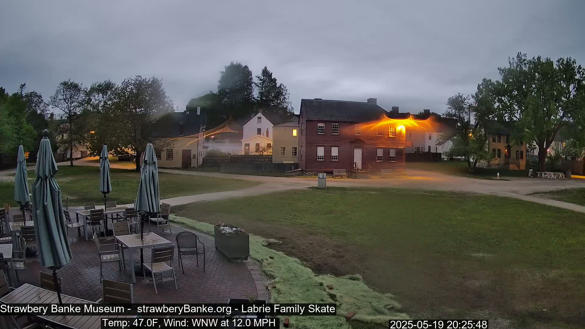 Ice Skating - Patio Cam at Strawbery Banke, Porsmouth , Live Camera, New Hampshire 