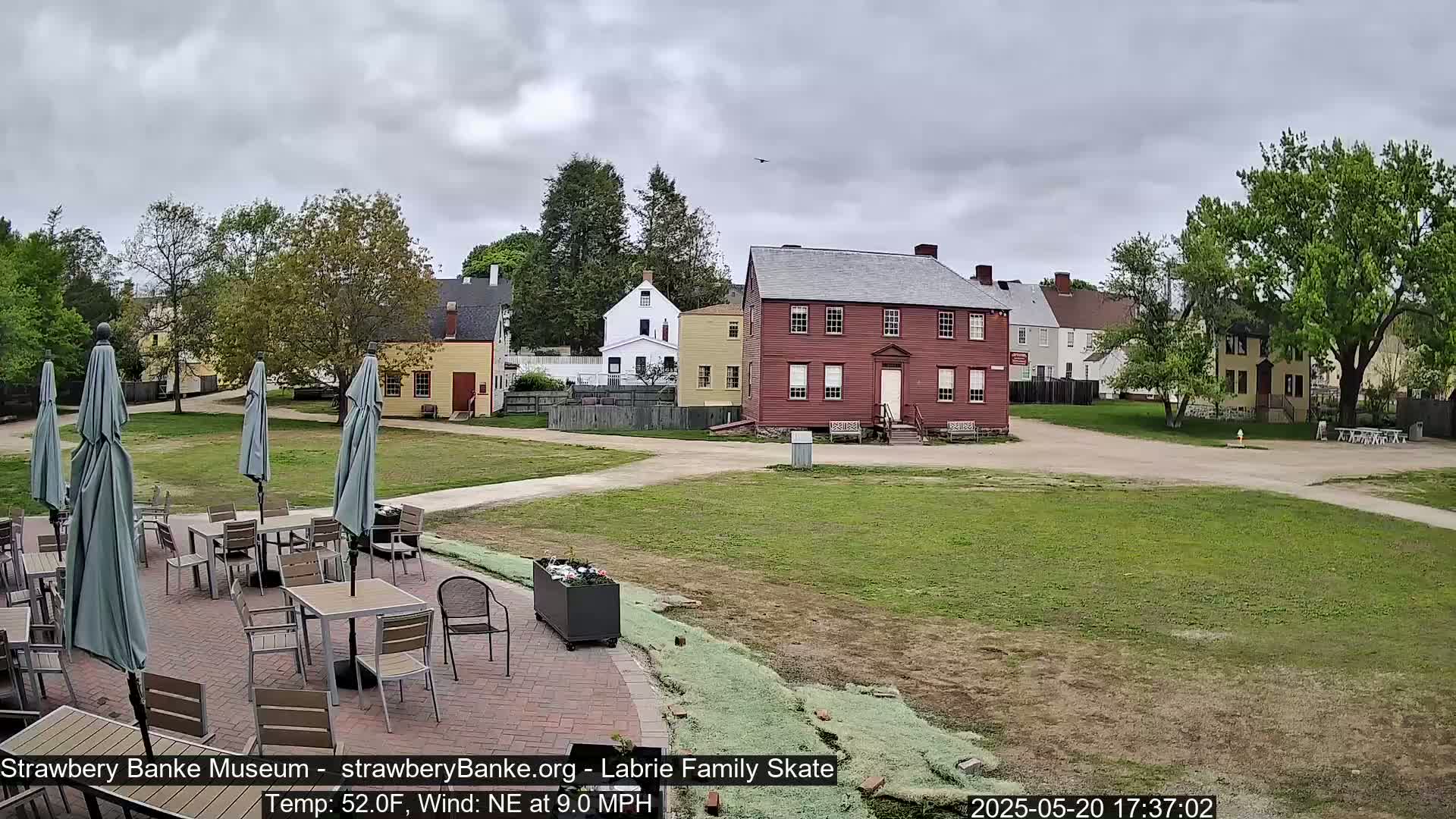  Ice Skating - Patio Cam at Strawbery Banke, Porsmouth , Live Camera, New Hampshire 