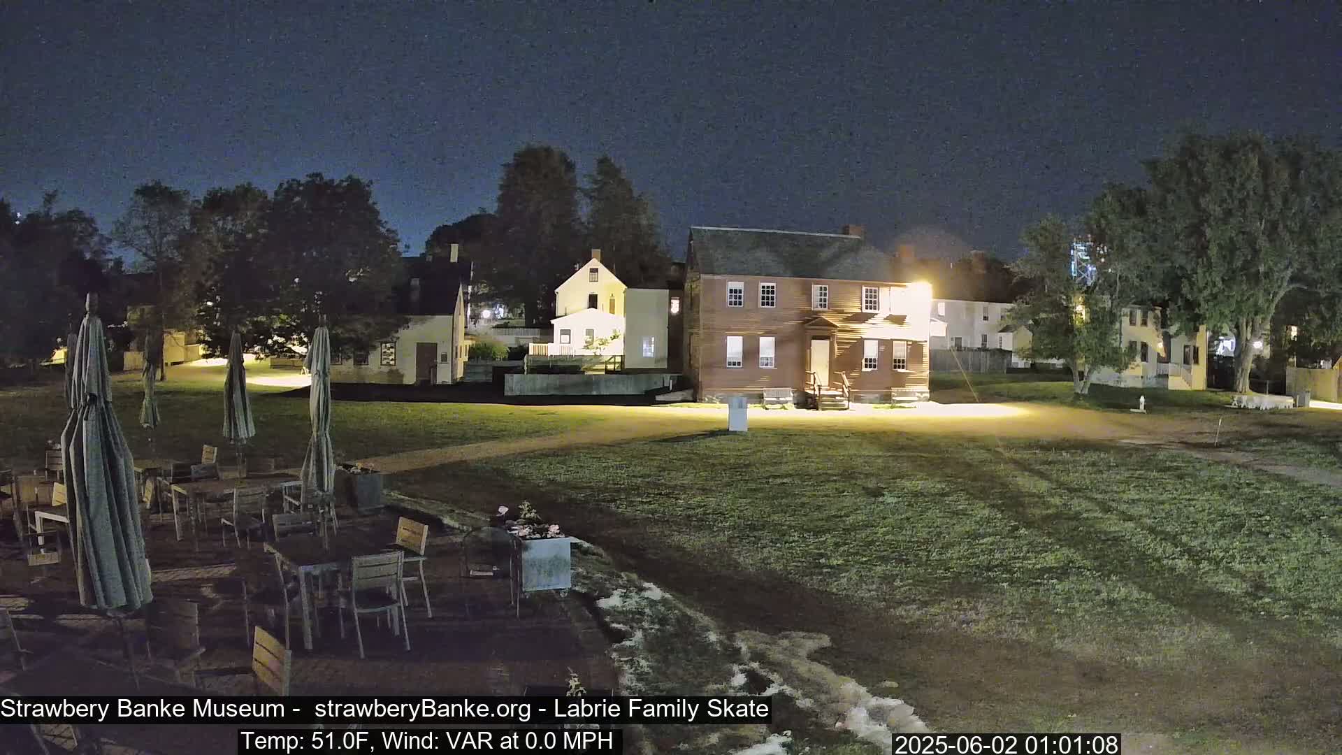  Ice Skating - Patio Cam at Strawbery Banke, Porsmouth , Live Camera, New Hampshire 