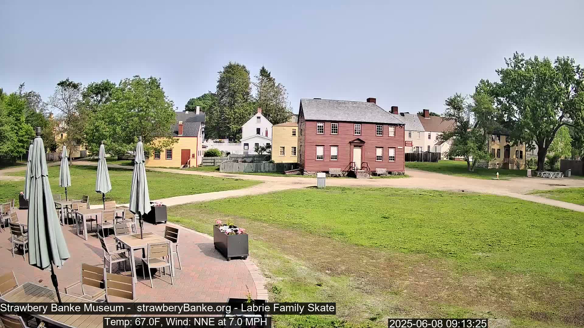  Ice Skating - Patio Cam at Strawbery Banke, Porsmouth , Live Camera, New Hampshire 