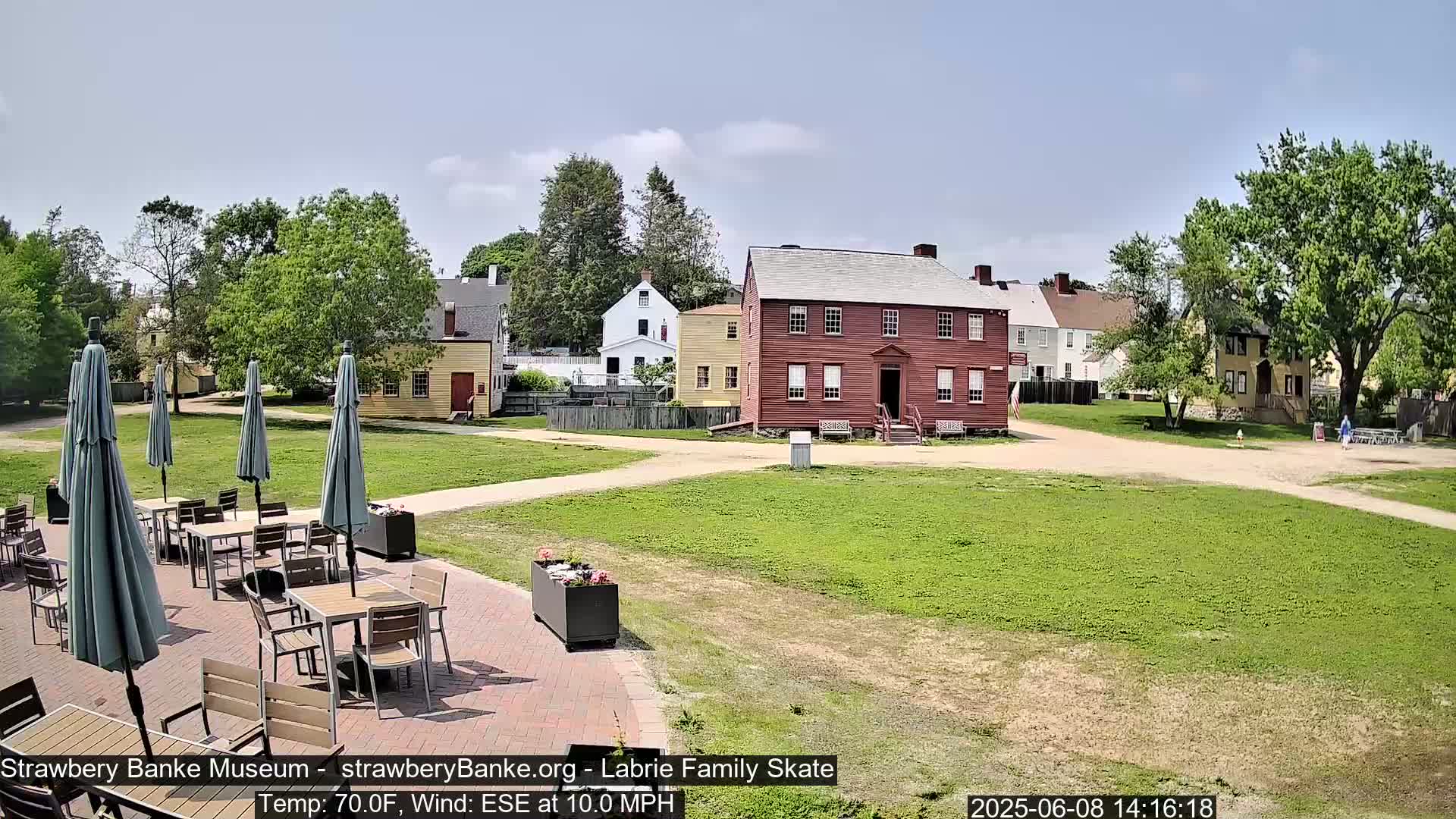  Ice Skating - Patio Cam at Strawbery Banke, Porsmouth , Live Camera, New Hampshire 