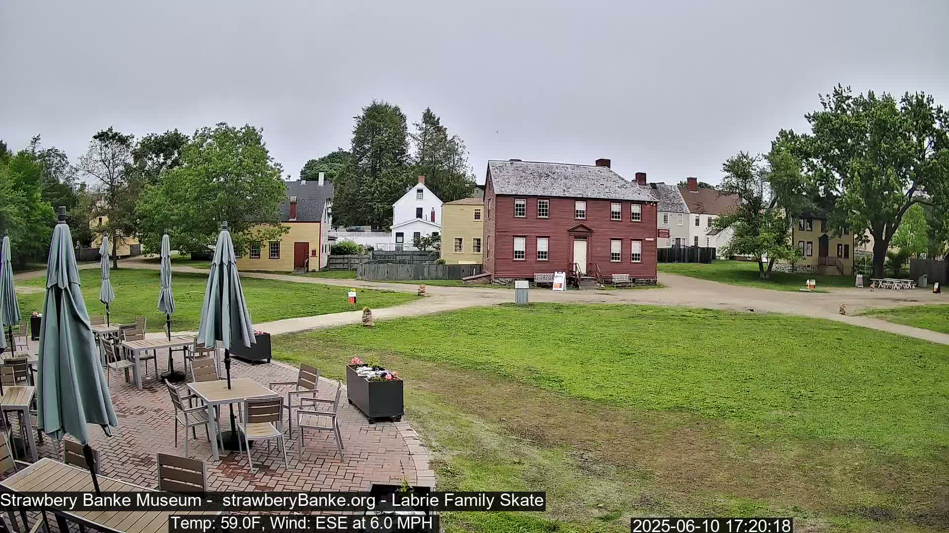  Ice Skating - Patio Cam at Strawbery Banke, Porsmouth , Live Camera, New Hampshire 