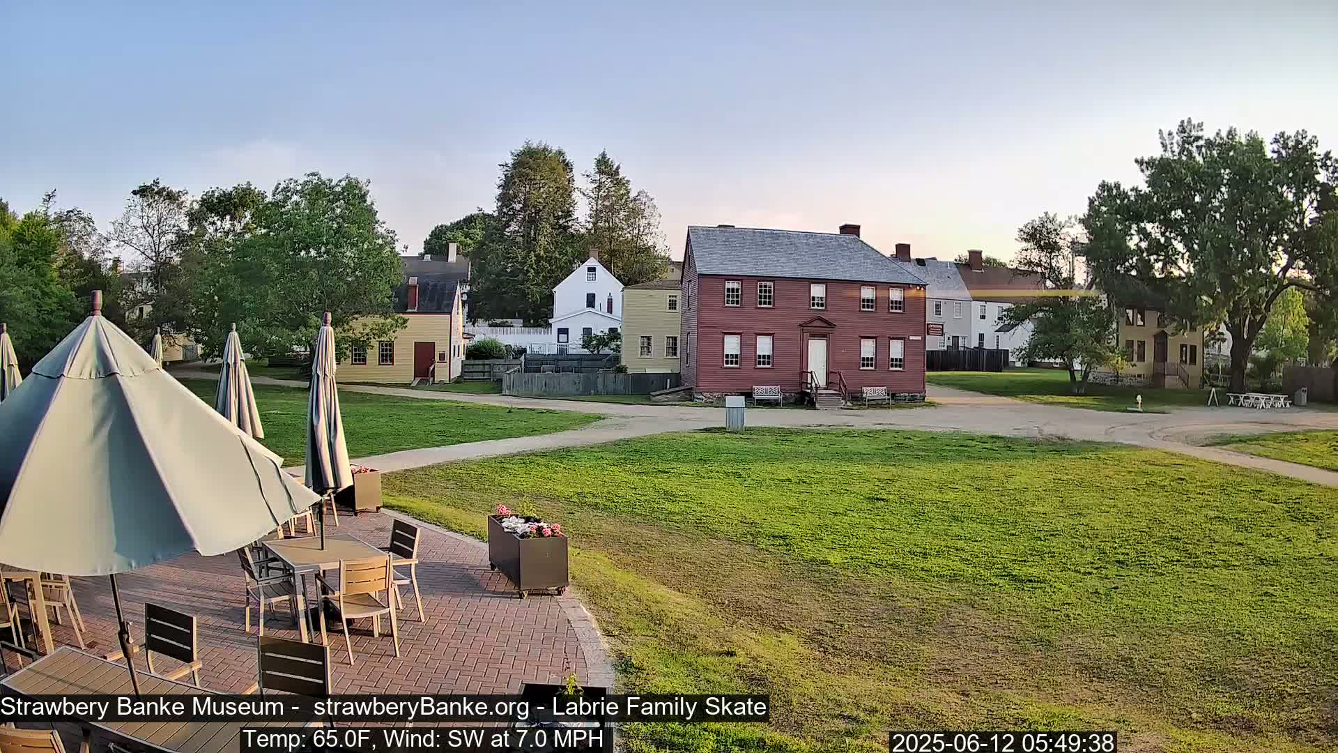  Ice Skating - Patio Cam at Strawbery Banke, Porsmouth , Live Camera, New Hampshire 