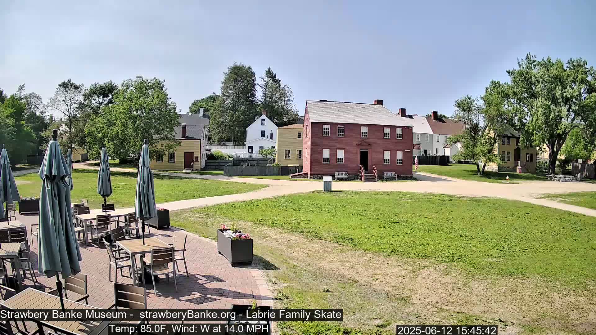  Ice Skating - Patio Cam at Strawbery Banke, Porsmouth , Live Camera, New Hampshire 