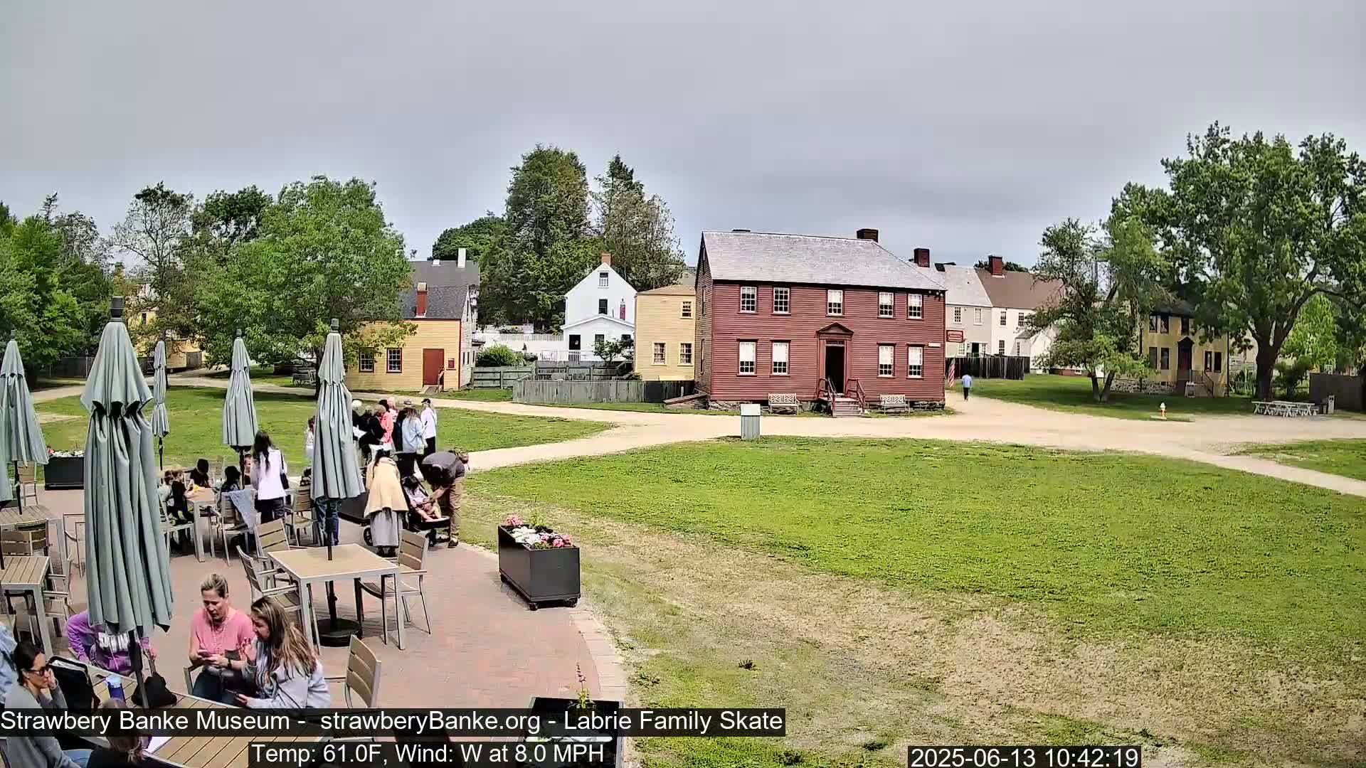  Ice Skating - Patio Cam at Strawbery Banke, Porsmouth , Live Camera, New Hampshire 