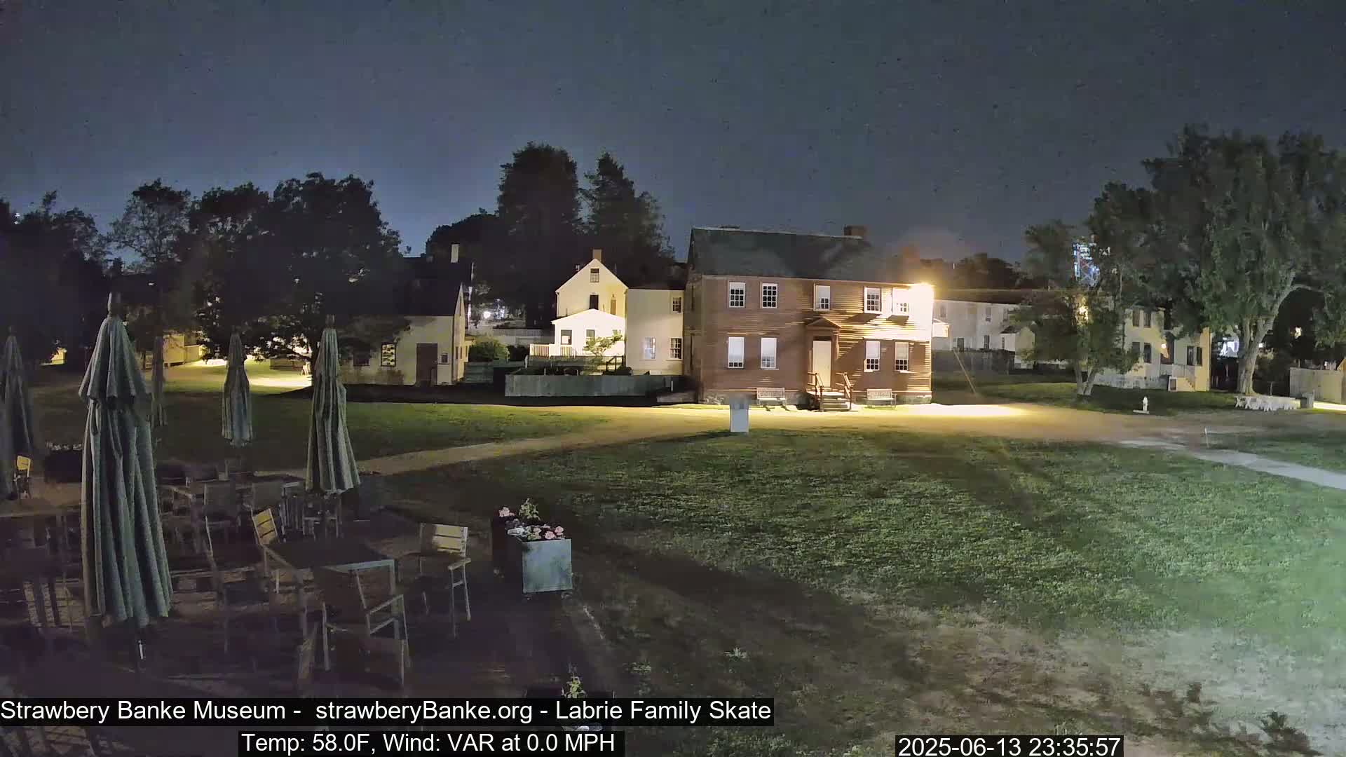  Ice Skating - Patio Cam at Strawbery Banke, Porsmouth , Live Camera, New Hampshire 