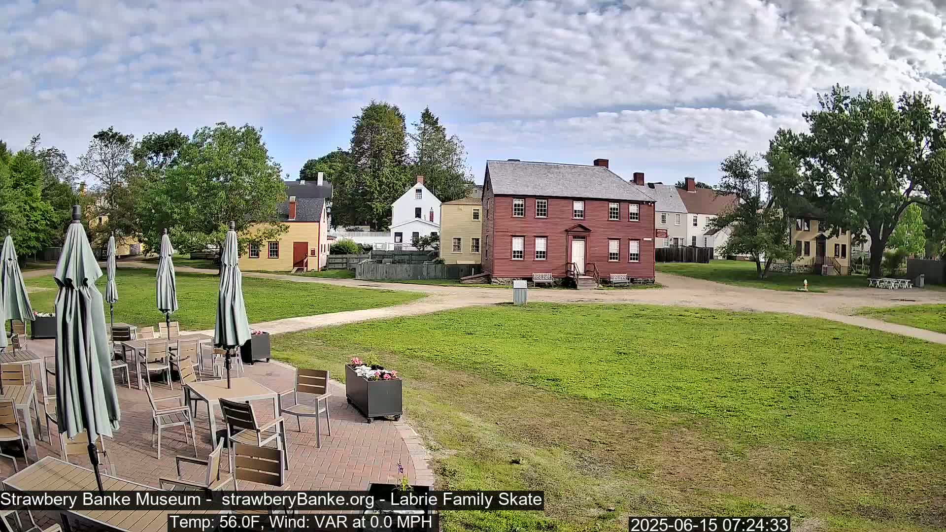  Ice Skating - Patio Cam at Strawbery Banke, Porsmouth , Live Camera, New Hampshire 