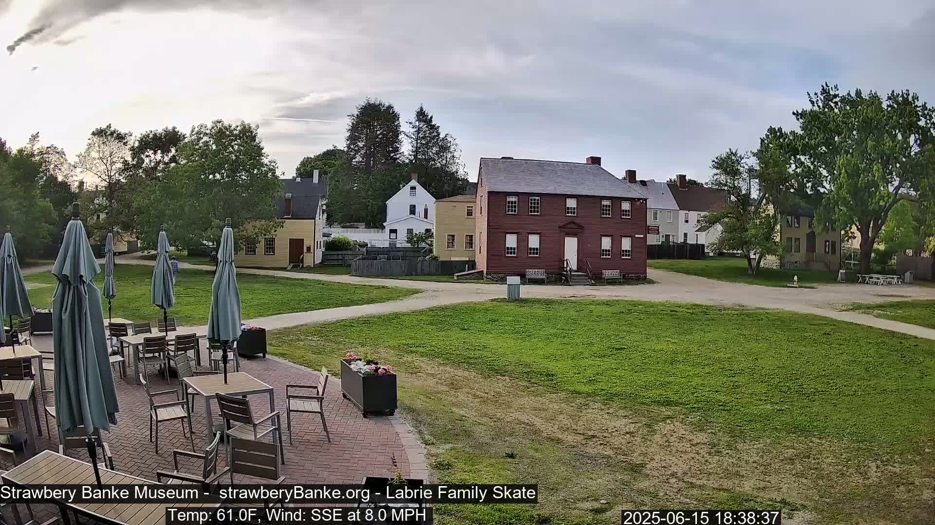  Ice Skating - Patio Cam at Strawbery Banke, Porsmouth , Live Camera, New Hampshire 