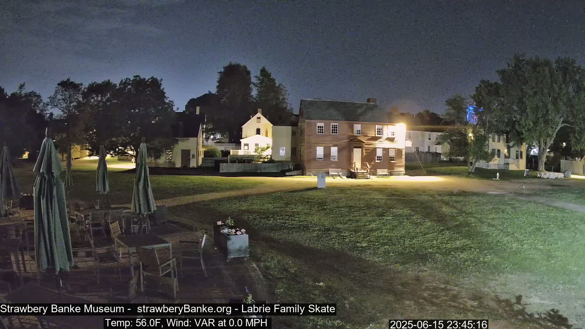  Ice Skating - Patio Cam at Strawbery Banke, Porsmouth , Live Camera, New Hampshire 