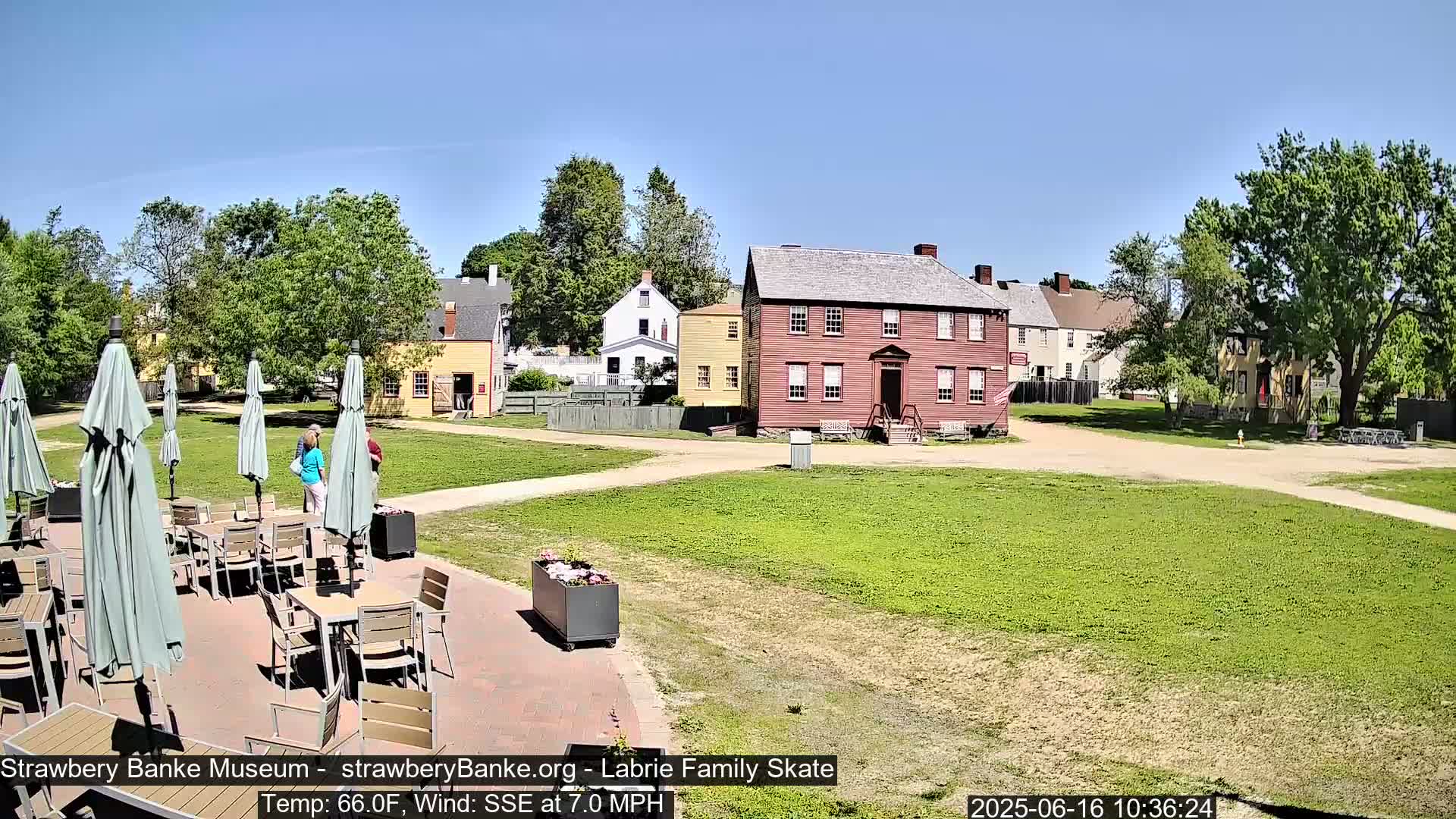  Ice Skating - Patio Cam at Strawbery Banke, Porsmouth , Live Camera, New Hampshire 