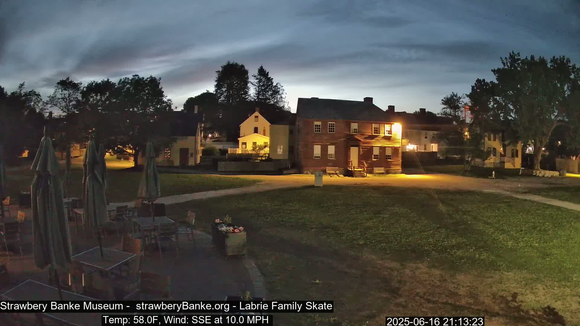  Ice Skating - Patio Cam at Strawbery Banke, Porsmouth , Live Camera, New Hampshire 