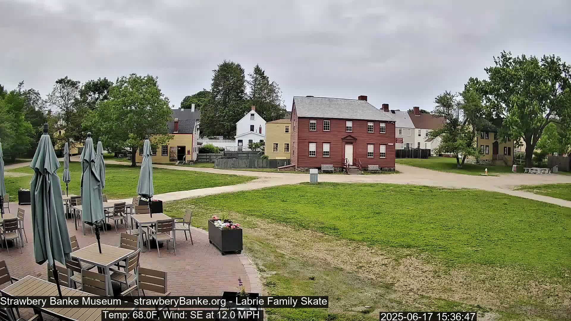  Ice Skating - Patio Cam at Strawbery Banke, Porsmouth , Live Camera, New Hampshire 