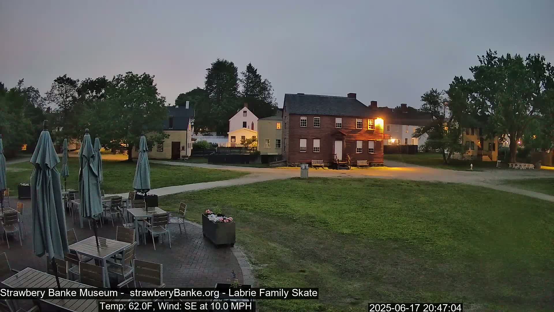  Ice Skating - Patio Cam at Strawbery Banke, Porsmouth , Live Camera, New Hampshire 
