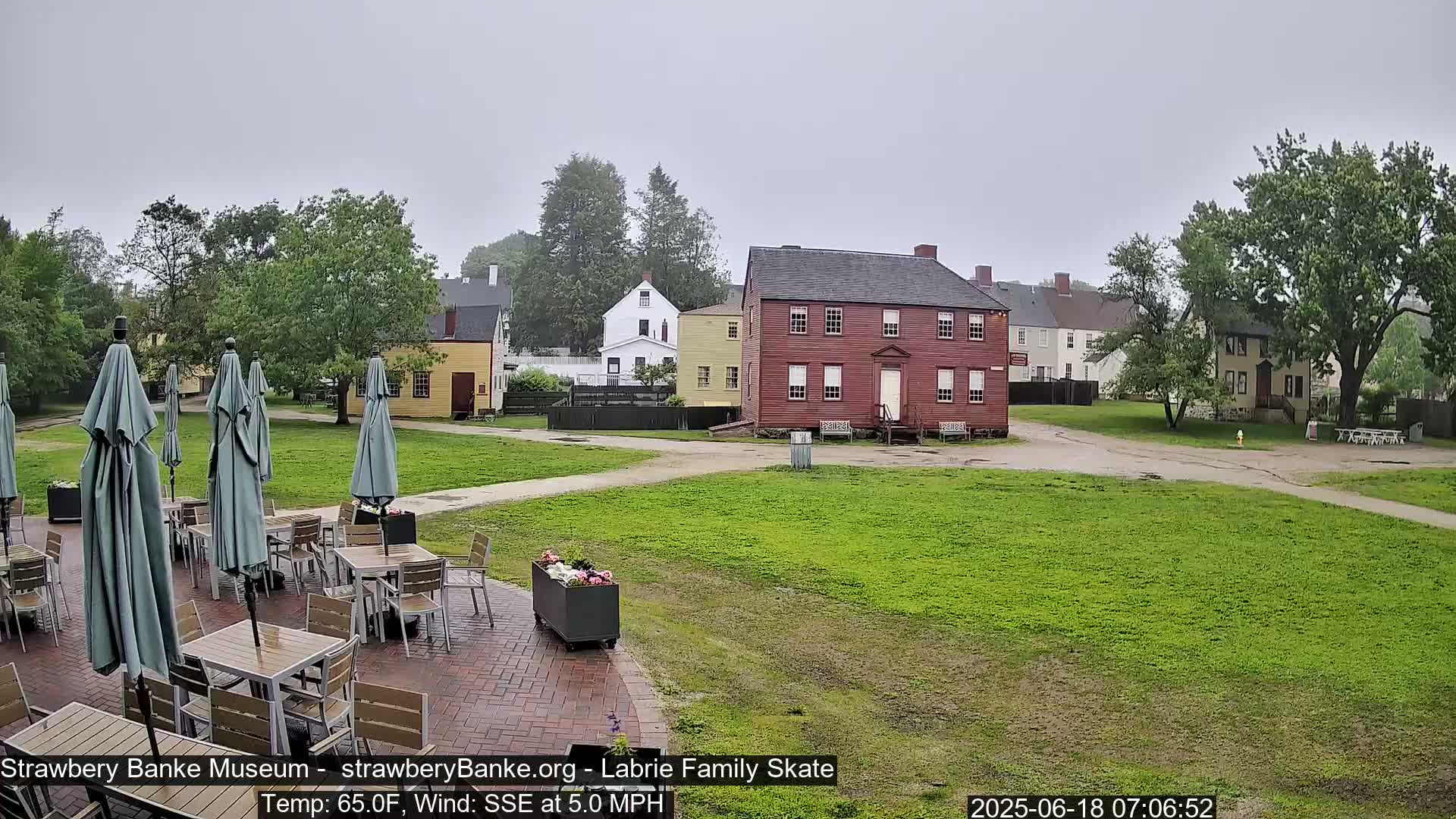  Ice Skating - Patio Cam at Strawbery Banke, Porsmouth , Live Camera, New Hampshire 